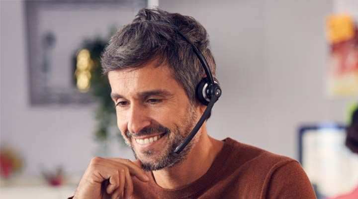 Smart Knowledge Management: The Path to Happy Customers & Productive Agents